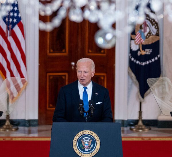 Judge Orders Biden Administration to Resume Permits for Gas Exports