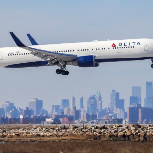Delta goes pasta-only for hundreds of worldwide vacationers after ‘spoiled’ meals compelled…