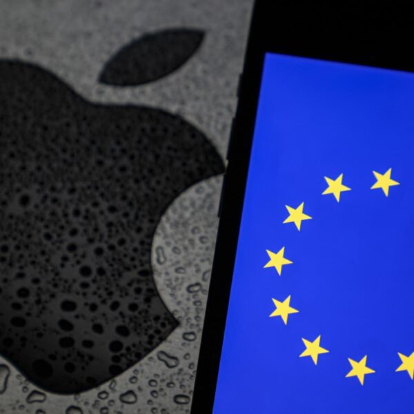 Apple reaches take care of EU to open up cell funds system…