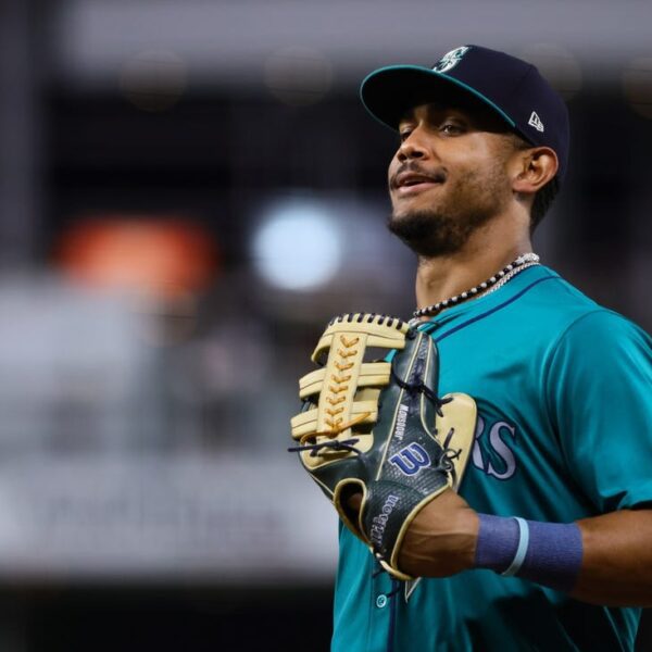 Mariners face Blue Jays, wait on Julio Rodriguez’s prognosis