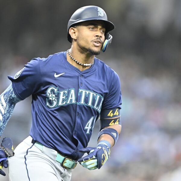 Mariners’ Julio Rodriguez suffers obvious proper ankle harm
