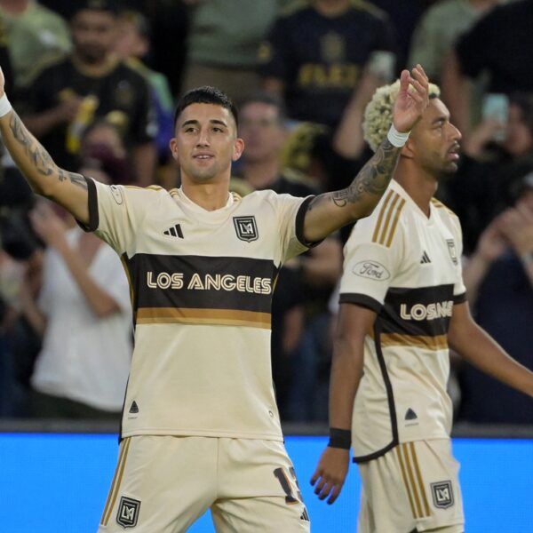 Short-handed Real Salt Lake battle for 1-1 draw with LAFC