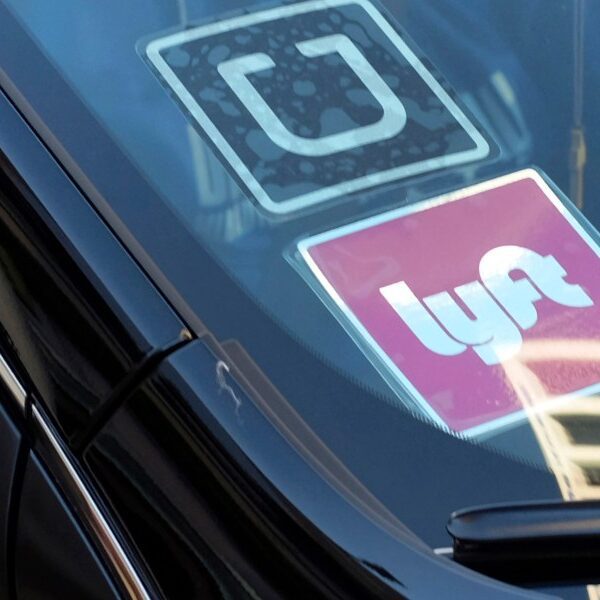 Uber, Lyft drivers nonetheless unbiased contractors after California courtroom ruling