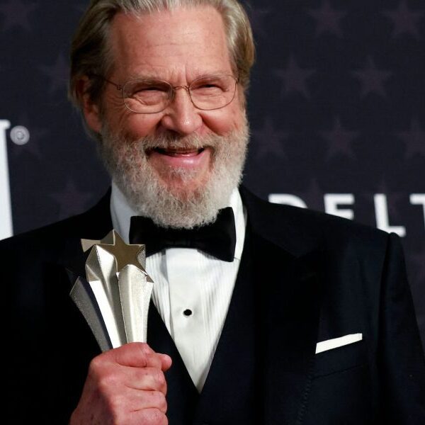 ‘White Dudes for Harris’ get a shock go to from Jeff Bridges