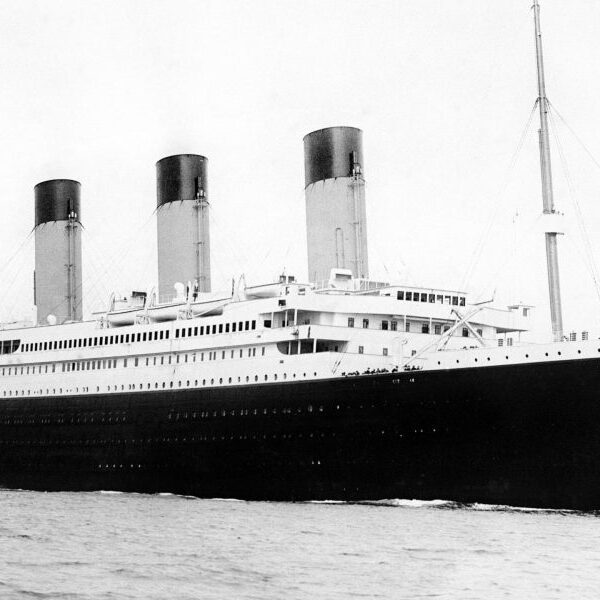 Titanic shipbuilder loses its CEO amid rescue effort
