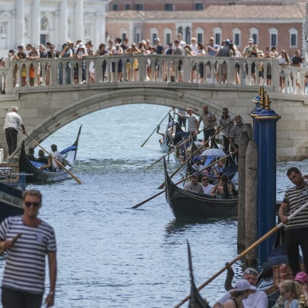 Venice is banning loudspeakers, vacationer teams of over 25 in mass tourism…