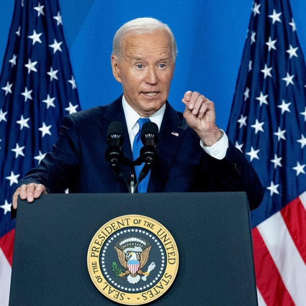 Dems rush to defend Biden amid excessive stakes presser: ‘Very robust efficiency’
