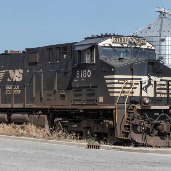 Norfolk Southern: Improving Volumes, Chugging Along For Now (NYSE:NSC)