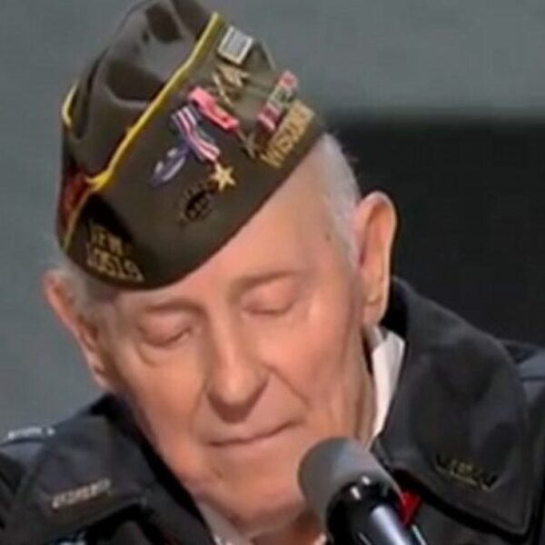 WWII D-Day Veteran Brings the House Down at RNC Saying He Would…