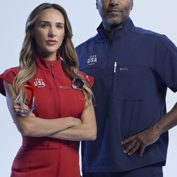 Team USA medical employees have first official Olympic uniform