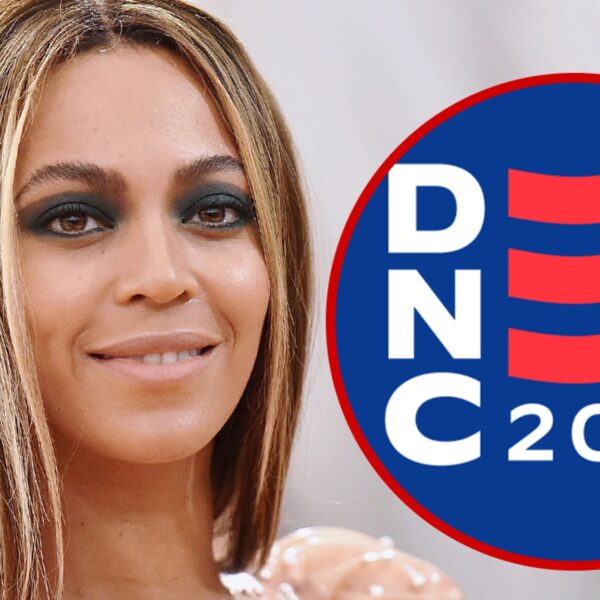 Beyoncé Performing at DNC’s Final Night in Chicago