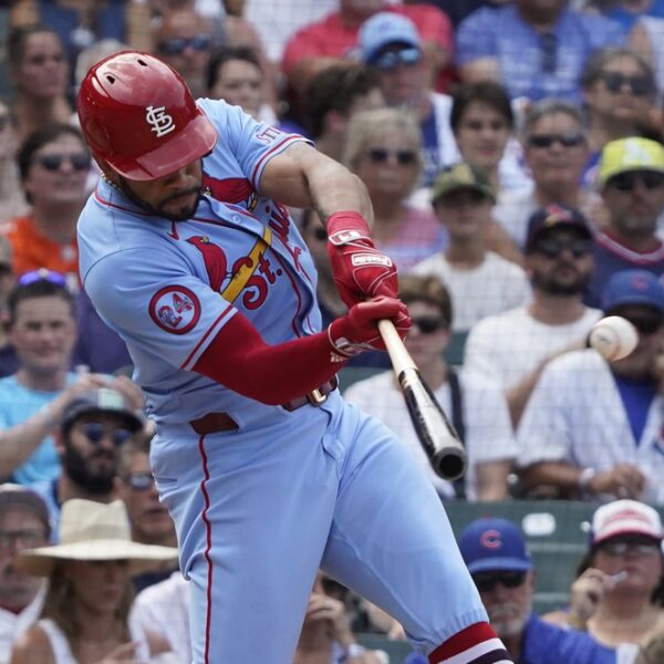 Playoff hopes alive, Cardinals conclude sequence with rival Cubs