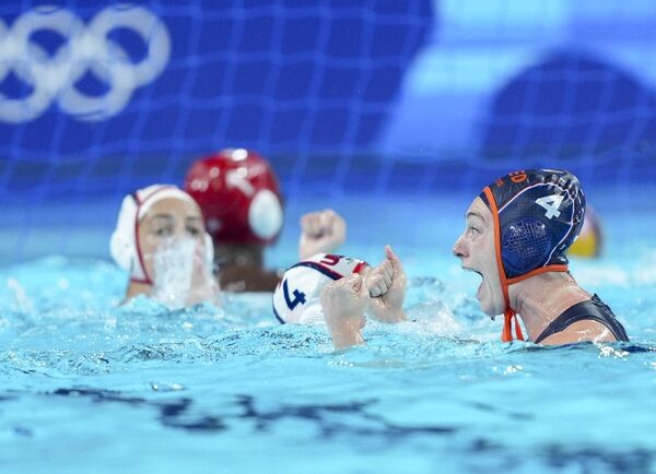 Spain wins girls’s water polo gold; U.S. shut out of medals