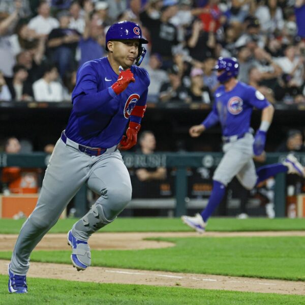 Cubs break late tie, sweep White Sox in season sequence