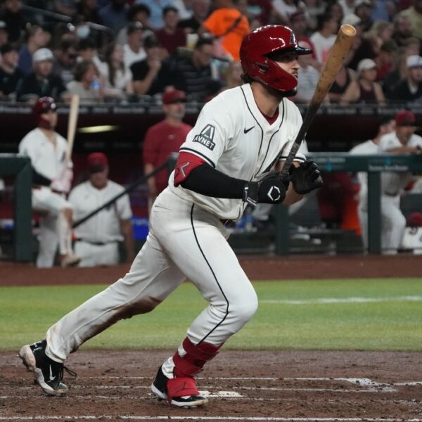 D-backs put up 18 hits in Merrill Kelly’s return, pound Phillies