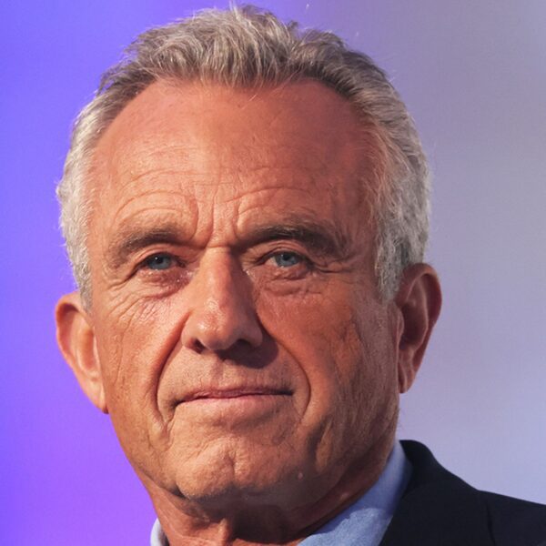 Robert F. Kennedy Jr. Delivers Speech in Phoenix, Expected to End Campaign,…