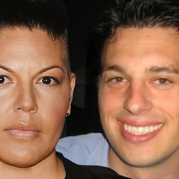 ‘Grey’s Anatomy’ Star Sara Ramirez Settles Divorce With Estranged Husband