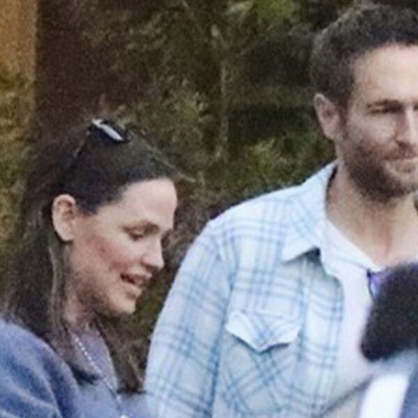 Jennifer Garner, John Miller’s Fun Date After Ben Affleck & Jennifer Lopez…