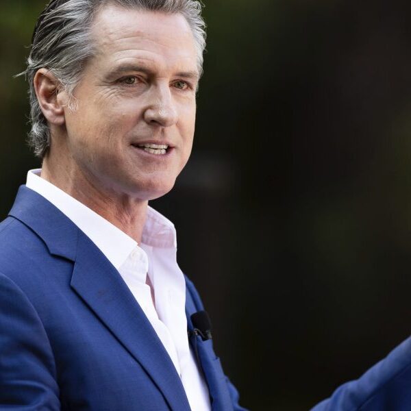 Gavin Newsom to California colleges: ‘Act now’ in banning telephones