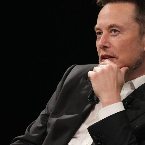 Elon Musk says an individual with a Neuralink chip may beat a…