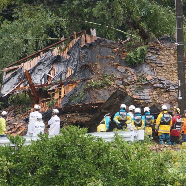 Toyota suspends Japan factories as a consequence of Typhoon Shanshan