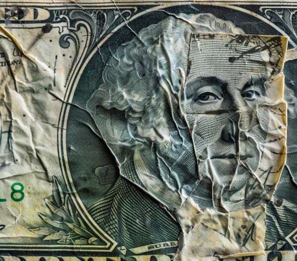 The US greenback sellers strike once more