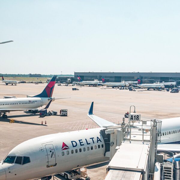 Delta Plane Tire Explodes at Atlanta Airport, Two Dead, One Injured