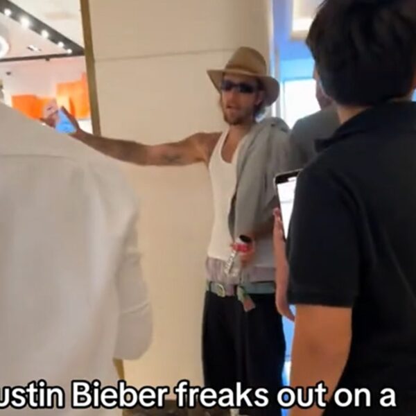 Justin Bieber Yells at Teenagers Harassing Him in Beverly Hills