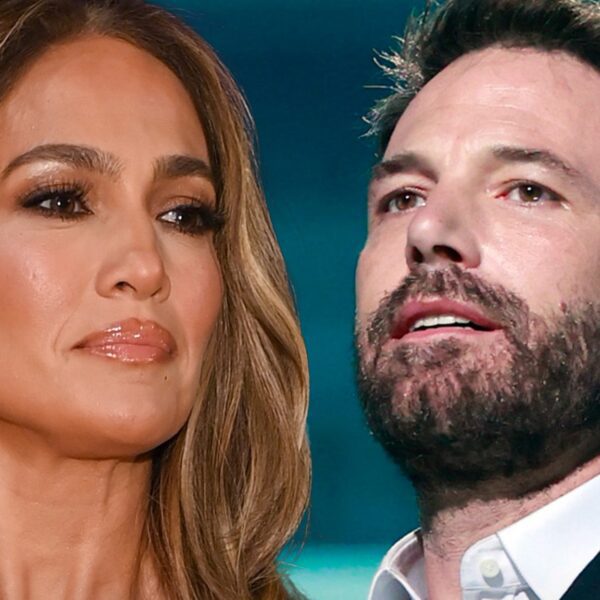 J Lo Wants To Change Last Name From Affleck Back To Lopez…