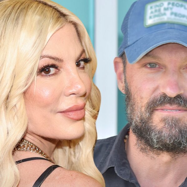 ‘90210’s Tori Spelling & Brian Austin Green Say Why Friendship Fell Apart