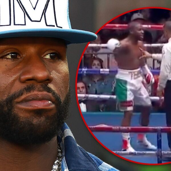 Floyd Mayweather Fires Referee in Middle of John Gotti III Rematch