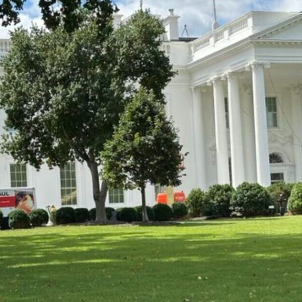 U-Haul Moving Truck Parked Outside White House Hours Before Joe Biden’s “Farewell”…