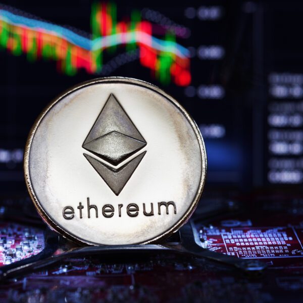 Grayscale ETH ETF Outflows Hit $2 Billion As Ethereum Price Struggles Below…