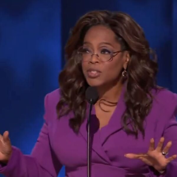 Multi-Billionaire Oprah Winfrey Scolds America at DNC Convention- Says She’s Been a…