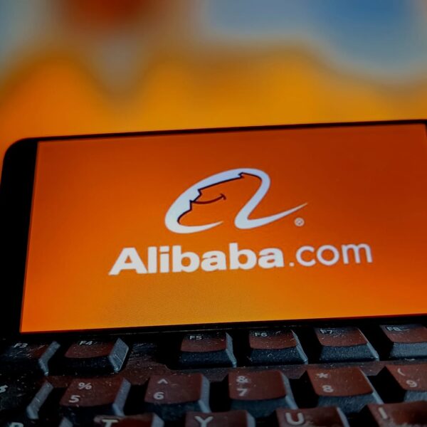 Alibaba to permit fee via Tencent’s WeChat Pay on e-commerce apps