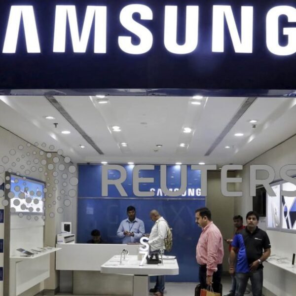 India accuses Samsung, Xiaomi of colluding with Amazon, Flipkart