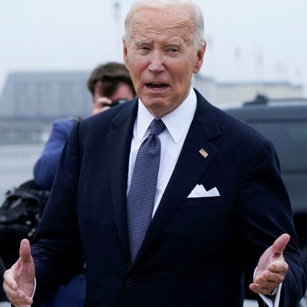 Biden says he will not intervene if port staff go on strike