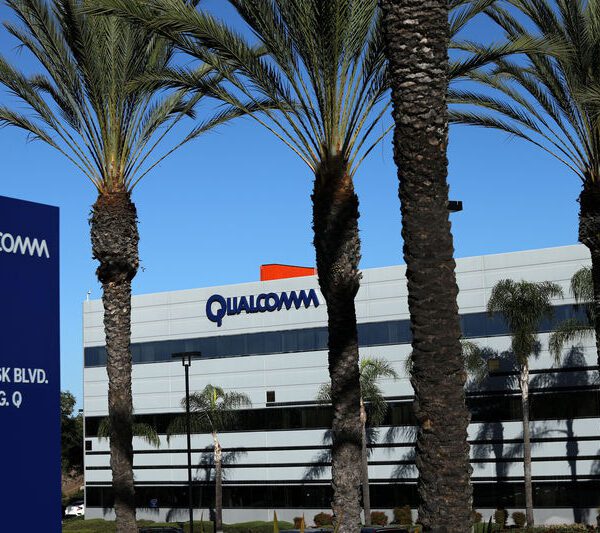 Qualcomm approached Intel a couple of takeover in latest days, WSJ studies…