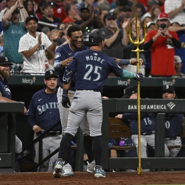 Mariners intention to maintain offense churning in rematch vs. Cards