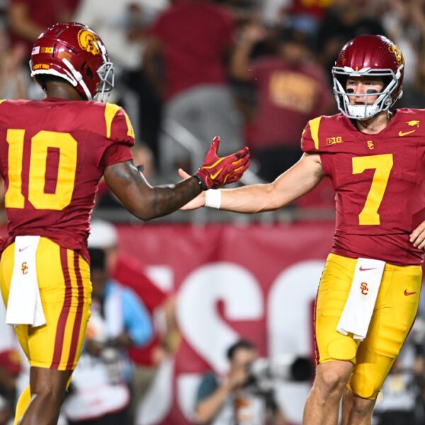 No. 13 Southern California crushes Utah St., 48-0