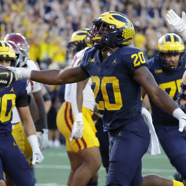 Top 25 roundup: No. 18 Michigan edges No. 11 USC on late…