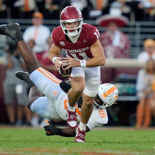 Oklahoma benches QB Jackson Arnold, will begin freshman vs. Auburn