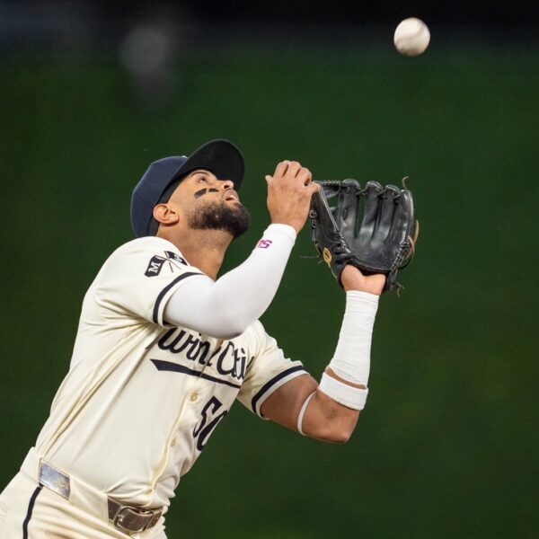 Twins look to maintain faint playoff hopes alive vs. Orioles