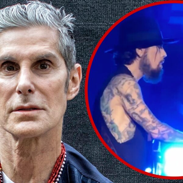 Jane’s Addiction Singer Perry Farrell Getting Neurological Help, Wife Says