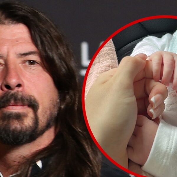 Dave Grohl’s Baby Isn’t The Child In Viral Social Media Post Claiming…