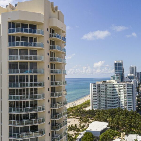 A glut of condos in Florida and Texas boomtowns