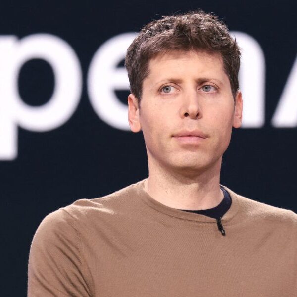 Sam Altman is setting himself up for an enormous payday