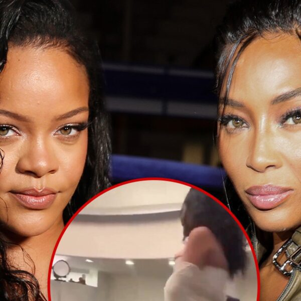 Rihanna Seemingly Ignores Naomi Campbell At New York Fashion Week