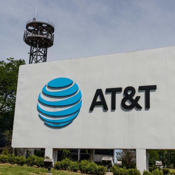 AT&T: The More It Rises, The More I’ll Buy (NYSE:T)