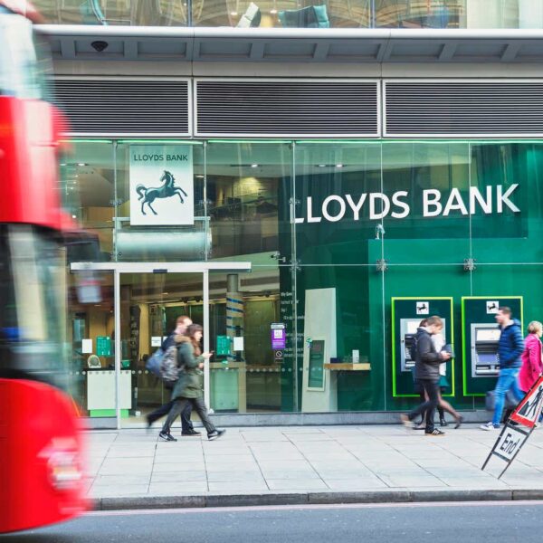 Buy Lloyds Banking Group For Its Dividend Yield Of 5.2%